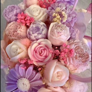 Fleurs de cire colorées parfumées