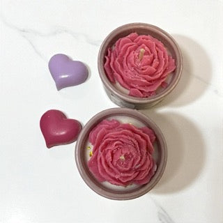 Bougies parfumées fragrance Bali avec fleur rose en cire végétale